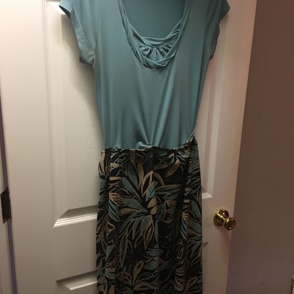 Women’s two piece skirt set - Picture 2 of 8